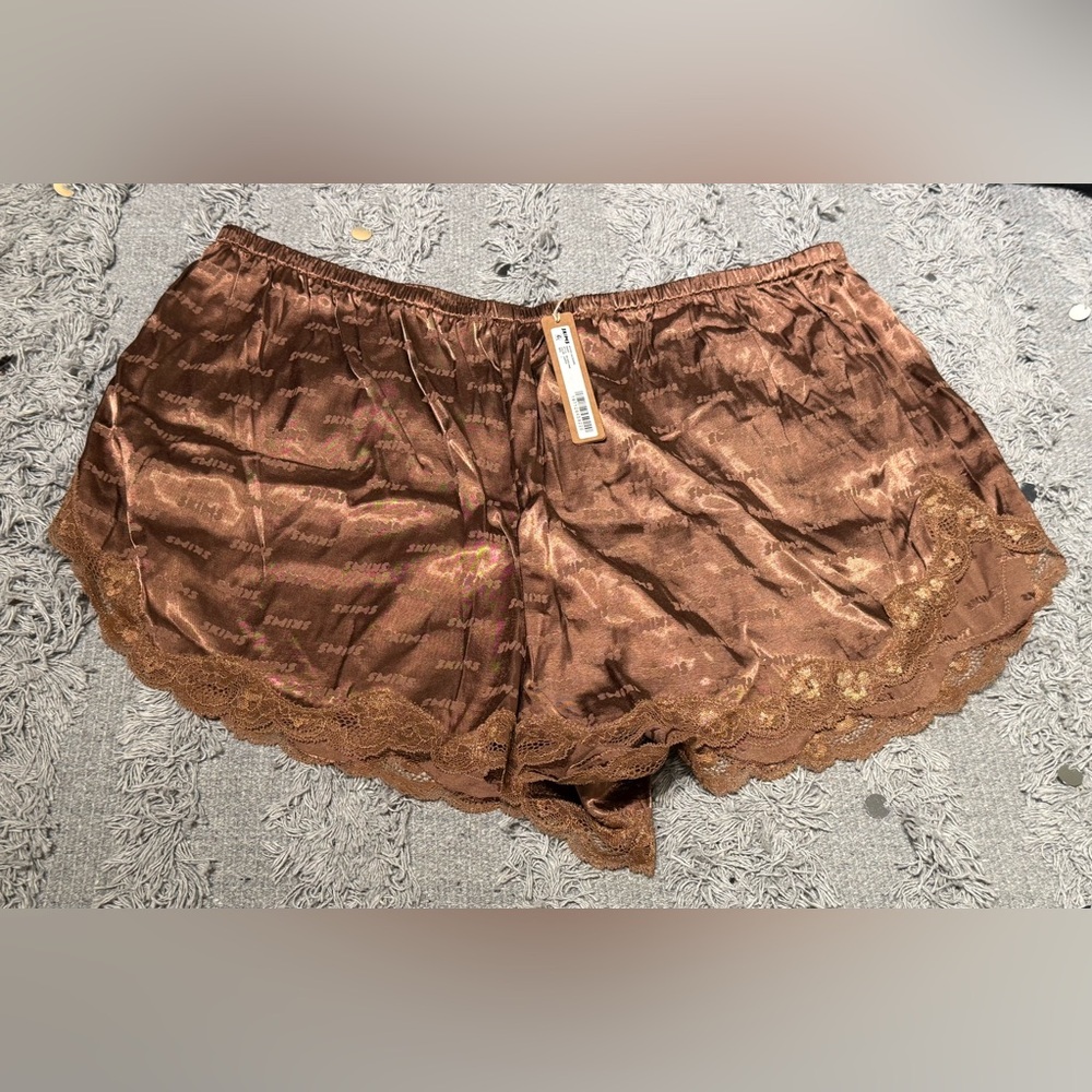 SKIMS Jacquard Lace Short in Jasper NWT - Picture 5 of 6